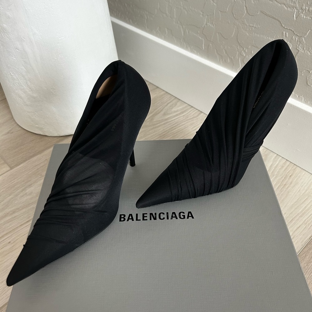 BALENCIAGA Black Wrap Heels Size 36 (as seen on Kim K)